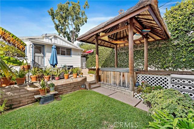 Laguna Beach, CA 92651,483 Aster Street #Front