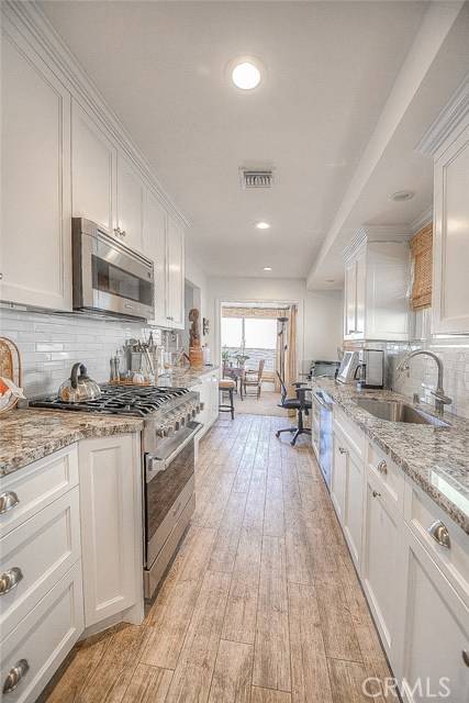 Newport Beach, CA 92661,2137 Channel Road