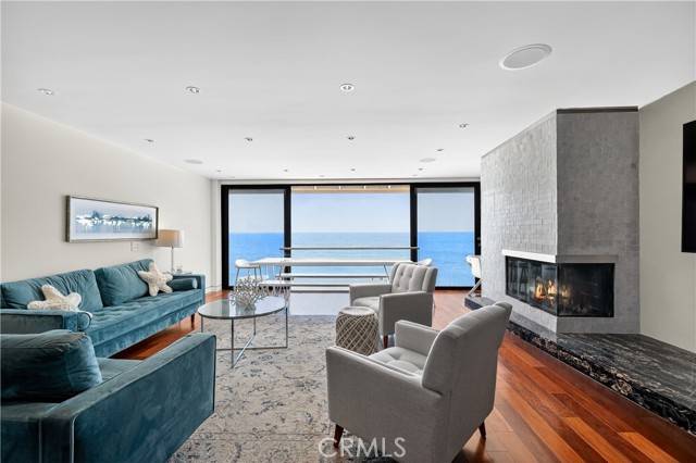 Laguna Beach, CA 92651,102 Blue Lagoon