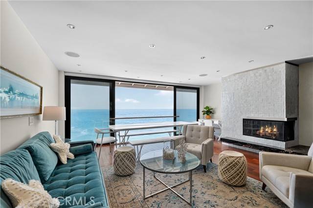 Laguna Beach, CA 92651,102 Blue Lagoon