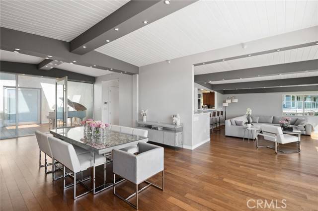 Laguna Beach, CA 92651,2085 Temple Hills Drive