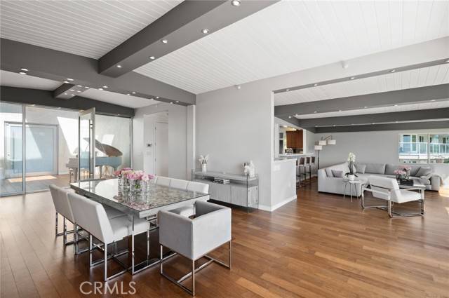 Laguna Beach, CA 92651,2085 Temple Hills Drive