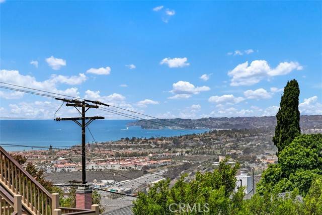 San Clemente, CA 92672,303 Avenida Salvador