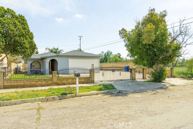 Fontana, CA 92335,9845 Arbor Avenue