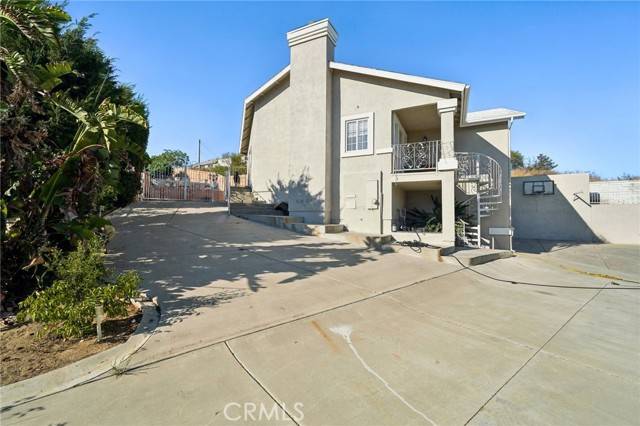 Jurupa Valley, CA 92509,3555 Manor Drive