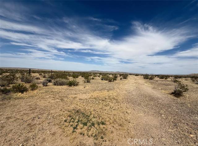 Helendale, CA 92342,0 Wagonwheel