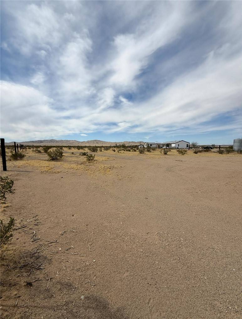 Helendale, CA 92342,0 Bonanza
