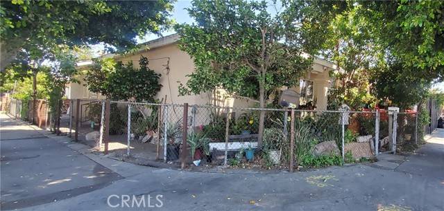 Los Angeles, CA 90001,6300 Holmes Avenue