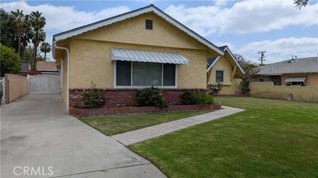 Downey, CA 90242,8437 Everest Street