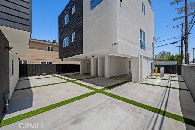 North Hollywood, CA 91601,5214 Auckland Avenue #1