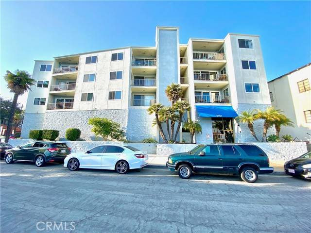 Long Beach, CA 90803,3707 E Livingston Drive #403