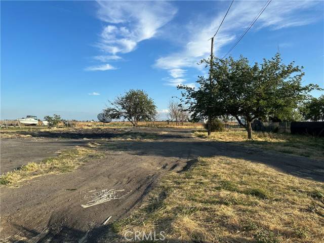 Dos Palos, CA 93620,8933 Almond