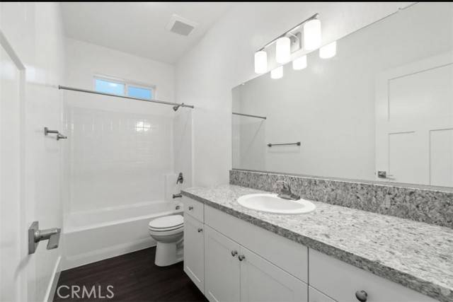 Madera, CA 93637,1207 Via Valencia
