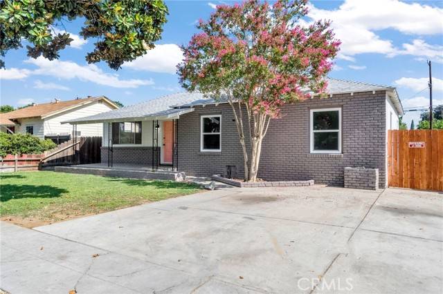 Fresno, CA 93703,3525 E Hammond Avenue