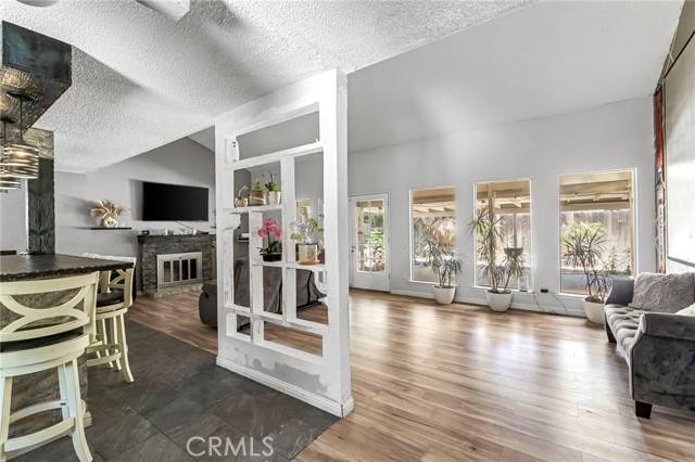 Fresno, CA 93725,4883 E Geary Street