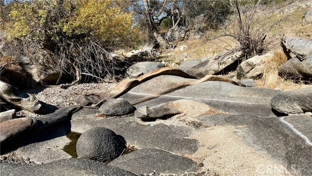 Mariposa, CA 95338,206 Indian Peak