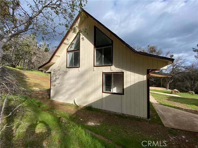 Midpines, CA 95338,5521 Serpentine Road