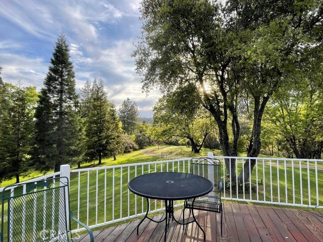 Mariposa, CA 95338,5637 Lakeside Road