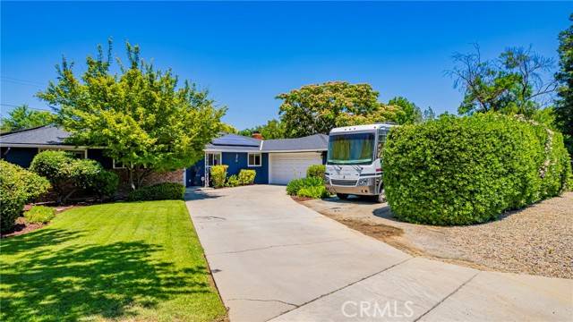 Fresno, CA 93711,1096 W Twain Avenue