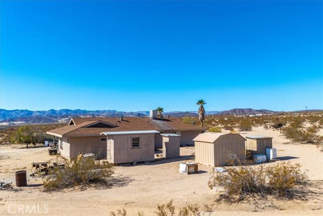 29 Palms, CA 92277,68558 Cleland Road