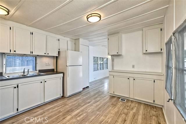 Encinitas, CA 92024,699 N Vulcan #1