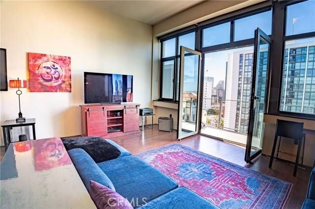 San Diego, CA 92101,1551 4th Avenue #805