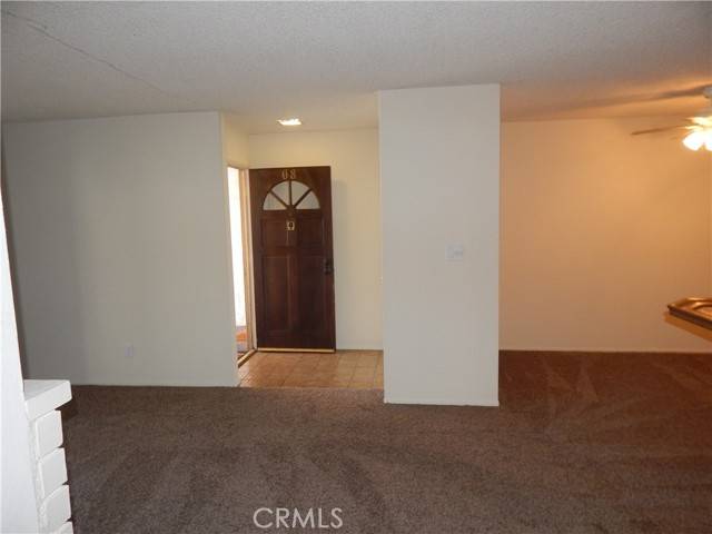 Tustin, CA 92780,17552 Vandenberg Lane #8
