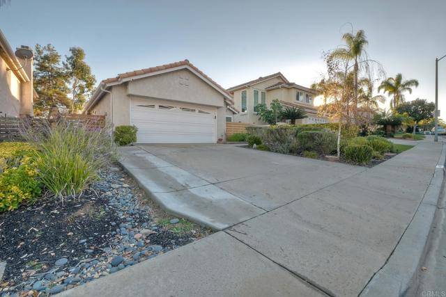 Vista, CA 92081,1469 Oakcreek Ln