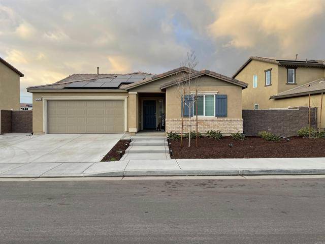 Lake Elsinore, CA 92530,29234 Fountain Grass