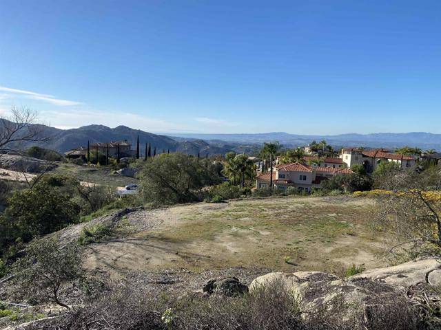 Escondido, CA 92026,9782 Crystal Ridge Dr