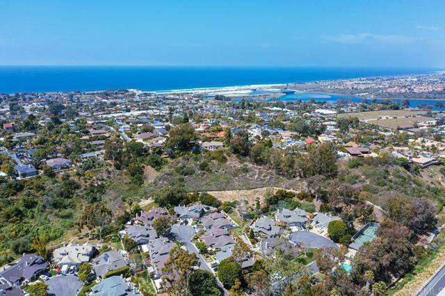 Encinitas, CA 92024,538 Rockport Court