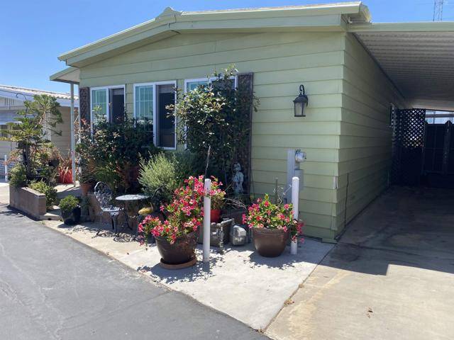 Oceanside, CA 92057,45 Hummingbird Lane