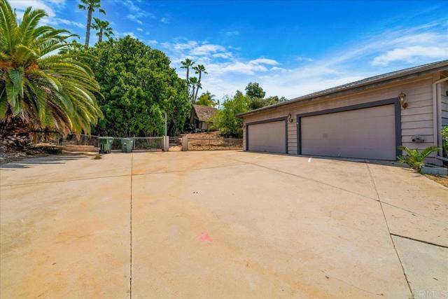 Vista, CA 92084,2341 Castlegate Drive