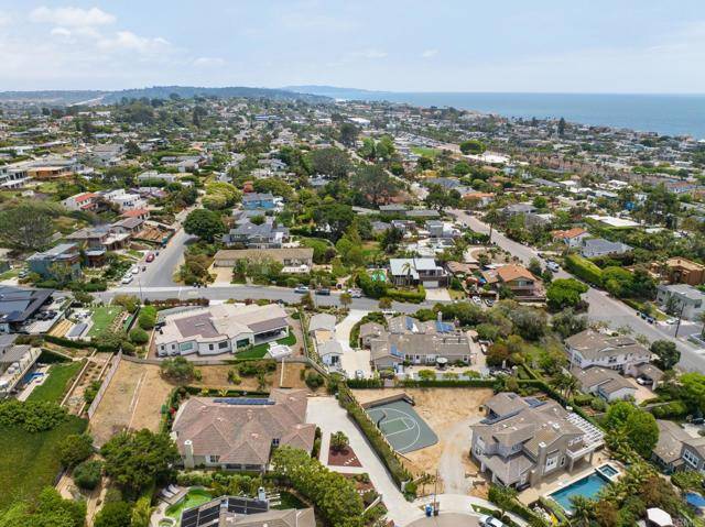 Solana Beach, CA 92075,702 Midori Ct.