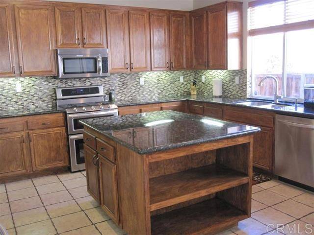 San Marcos, CA 92069,645 Camino Magnifico