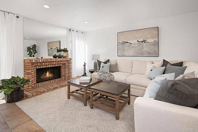 Solana Beach, CA 92075,518 Via de la Valle #D