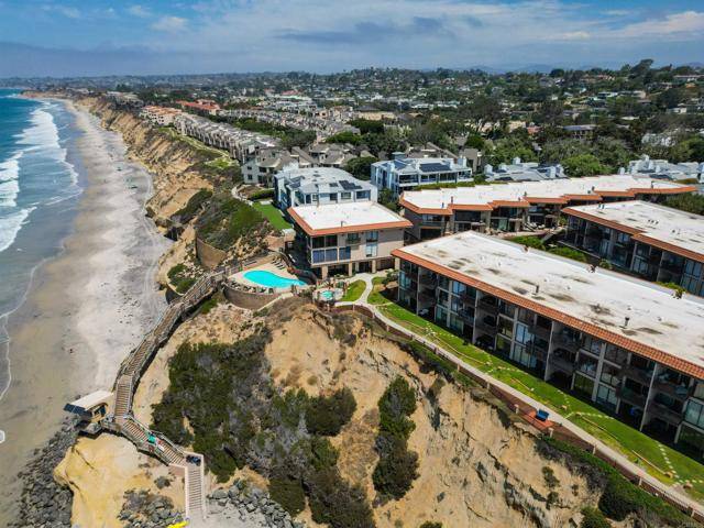 Solana Beach, CA 92075,190 Del Mar Shores Terrace #33