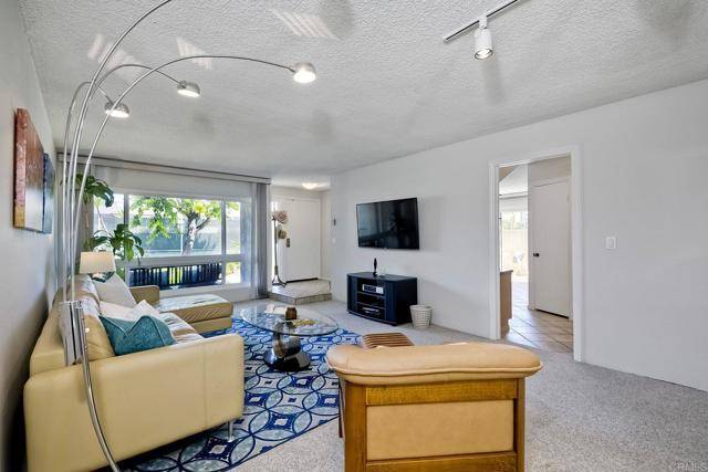 Solana Beach, CA 92075,854 S Sierra Avenue