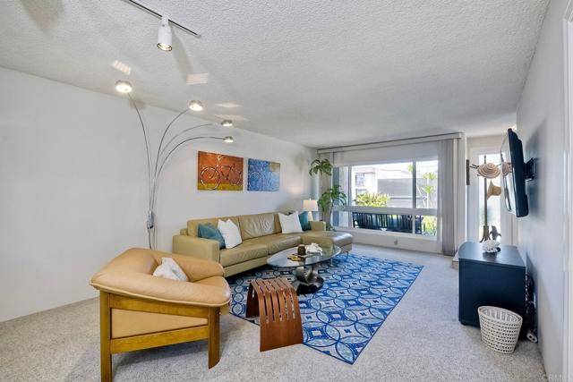 Solana Beach, CA 92075,854 S Sierra Avenue