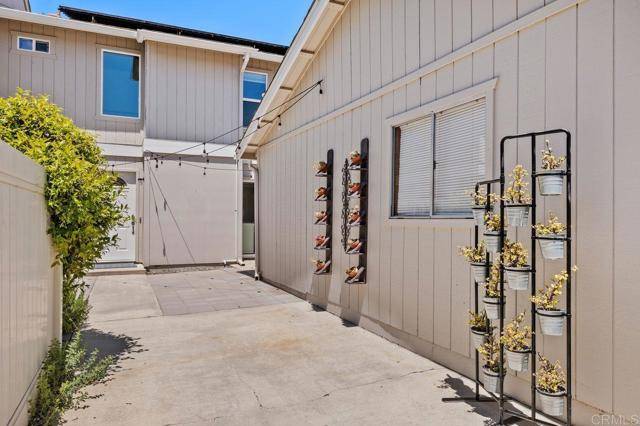 Encinitas, CA 92024,1914 Shady Acre Circle