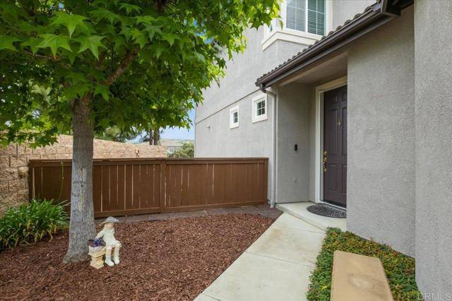 Carlsbad, CA 92010,5544 Foxtail Loop