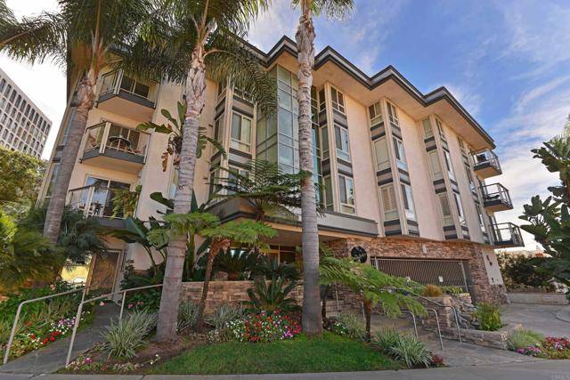 La Jolla, CA 92037,935 Genter St #202