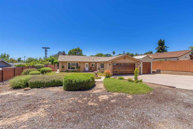 Fallbrook, CA 92028,952 KNOLL PARK LN