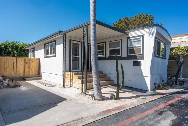 Encinitas, CA 92024,699 N Vulcan #6