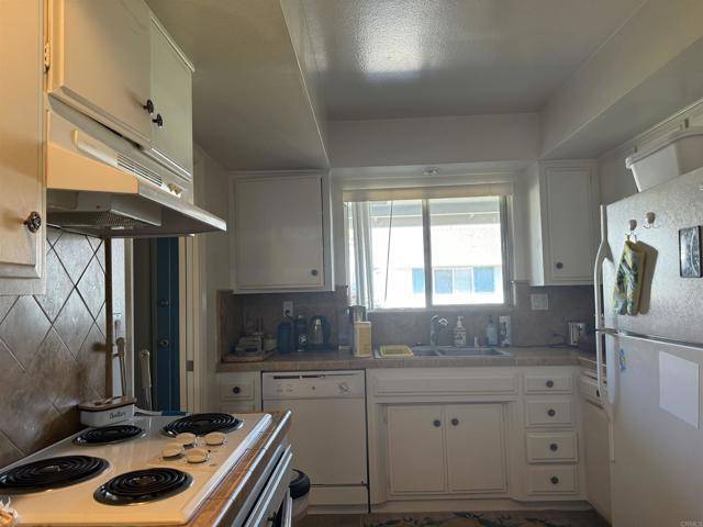 Oceanside, CA 92057,3755 Vista Campana North #30