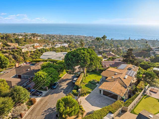 La Jolla, CA 92037,6130 Terryhill Drive