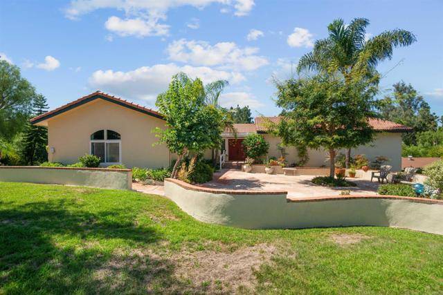 Vista, CA 92081,755 Oleander Place