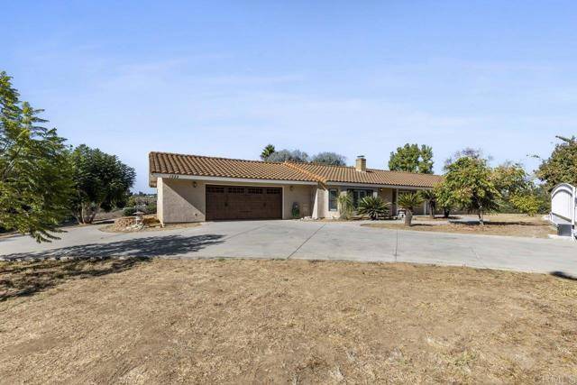 Fallbrook, CA 92028,1333 Via Encinos Drive