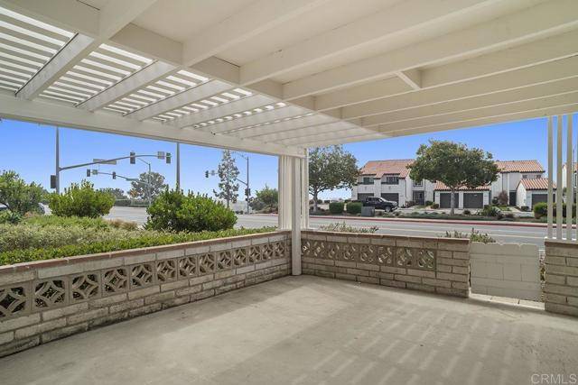 Carlsbad, CA 92011,921 Fuchsia Lane