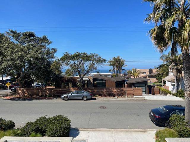 Del Mar, CA 92014,611 Stratford Ct